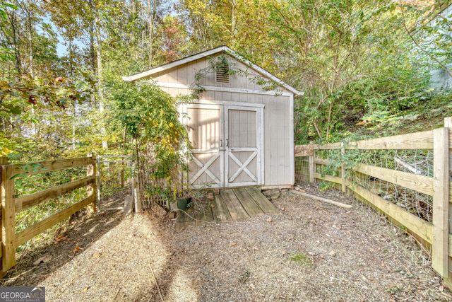 883 Ramey Mountain Road, Hiawassee, GA 30546