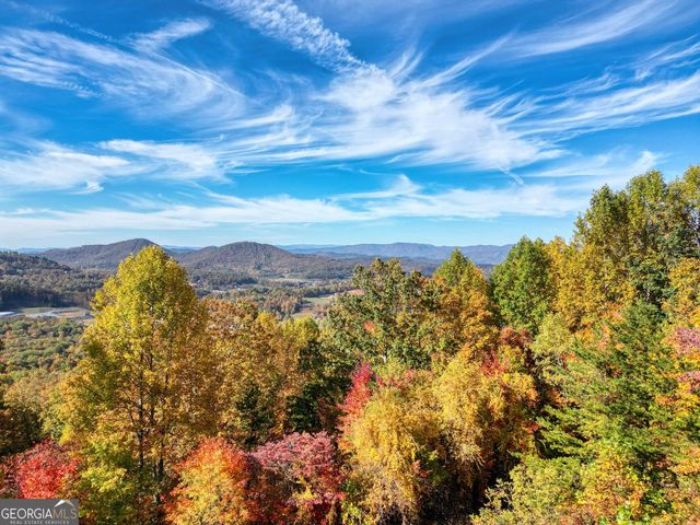 883 Ramey Mountain Road, Hiawassee, GA 30546