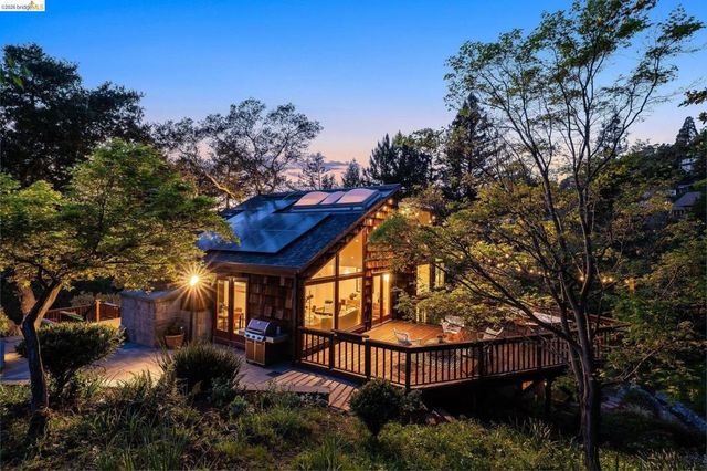 1179 Keith Ave, Berkeley, CA 94708