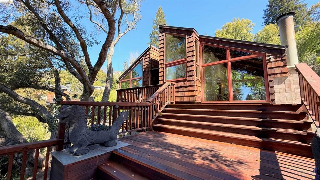 Image 1 of property listing at 1179 Keith Ave, Berkeley, CA 94708