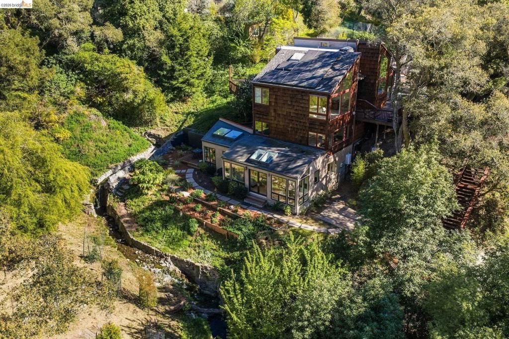 Image 10 of property listing at 1179 Keith AVE, Berkeley, CA 94708