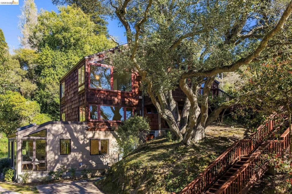 Image 11 of property listing at 1179 Keith AVE, Berkeley, CA 94708