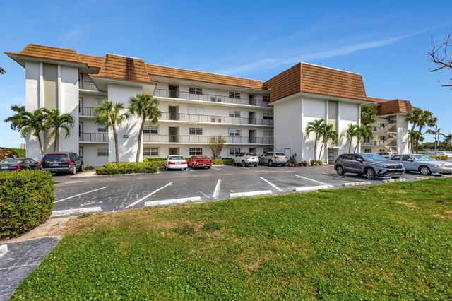 2936 Lake Shore Drive 309, Riviera Beach, FL 33404