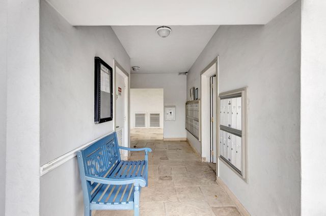 2936 Lake Shore Drive 309, Riviera Beach, FL 33404