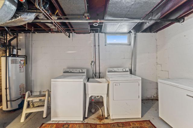 2046 Montreal Avenue, Saint Paul, MN 55116