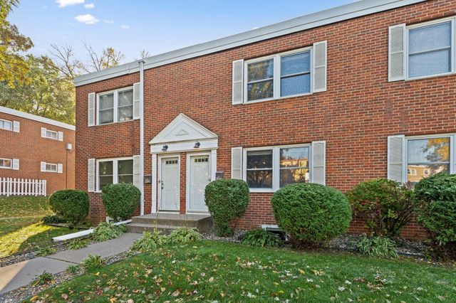 2046 Montreal Avenue, Saint Paul, MN 55116