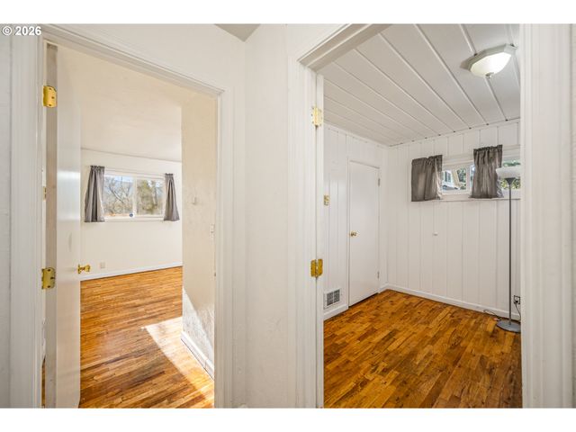 92133 MARCOLA Rd, Marcola, OR 97454