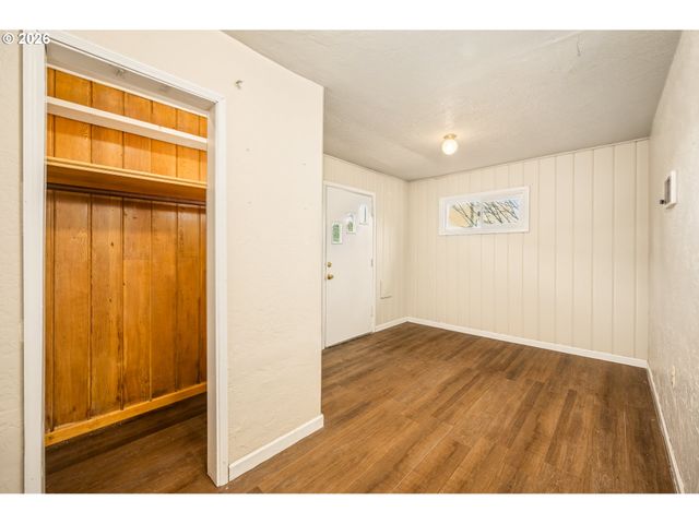 92133 MARCOLA Rd, Marcola, OR 97454