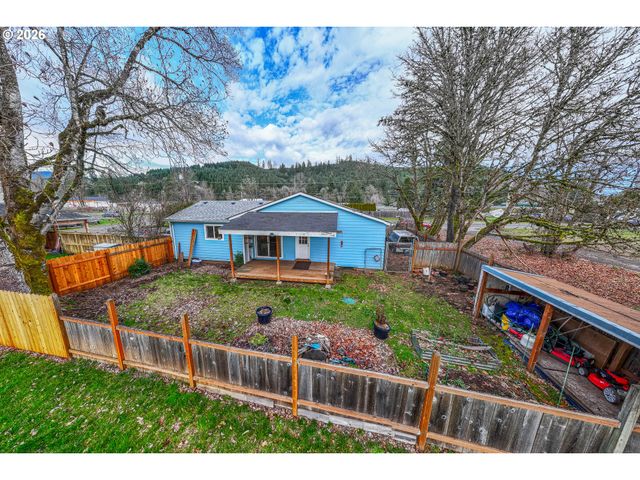 92133 MARCOLA Rd, Marcola, OR 97454