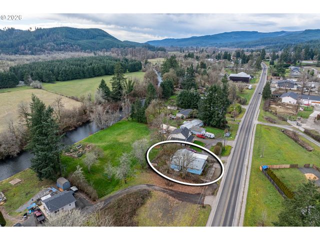 92133 MARCOLA Rd, Marcola, OR 97454