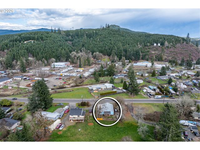 92133 MARCOLA Rd, Marcola, OR 97454