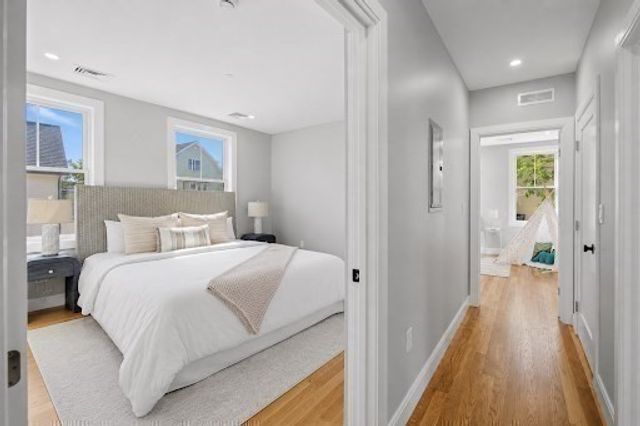 174 Walnut Street 2, Somerville, MA 02145