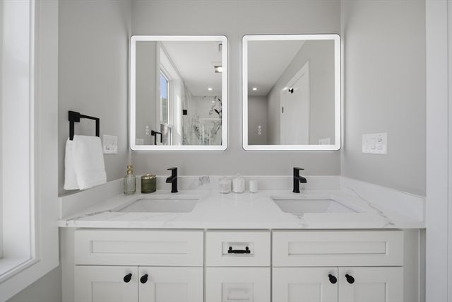 174 Walnut Street 2, Somerville, MA 02145