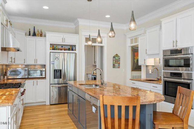 708 Meadowmont Lane, Chapel Hill, NC 27517