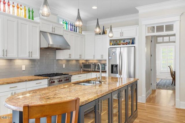 708 Meadowmont Lane, Chapel Hill, NC 27517