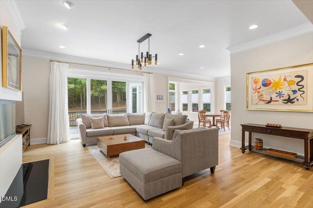 708 Meadowmont Lane, Chapel Hill, NC 27517