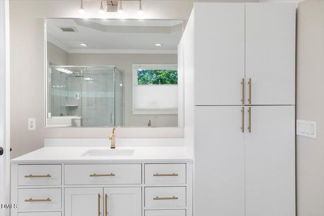 708 Meadowmont Lane, Chapel Hill, NC 27517