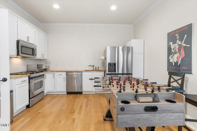 708 Meadowmont Lane, Chapel Hill, NC 27517
