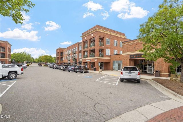 708 Meadowmont Lane, Chapel Hill, NC 27517