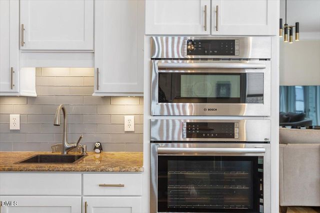 708 Meadowmont Lane, Chapel Hill, NC 27517