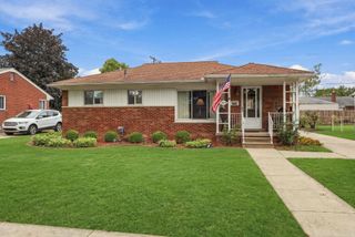 969 Chippewa Road, Mt Clemens, MI 48043