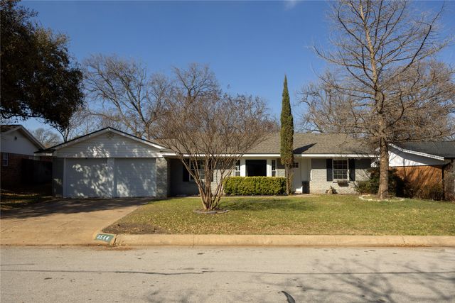 3544 Wosley Drive, Fort Worth, TX 76133