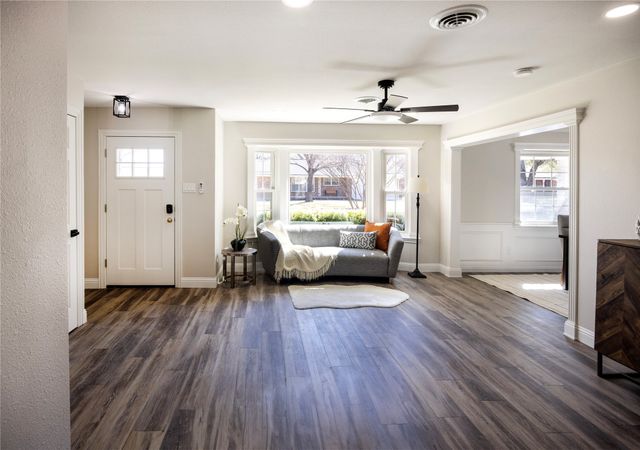 3544 Wosley Drive, Fort Worth, TX 76133