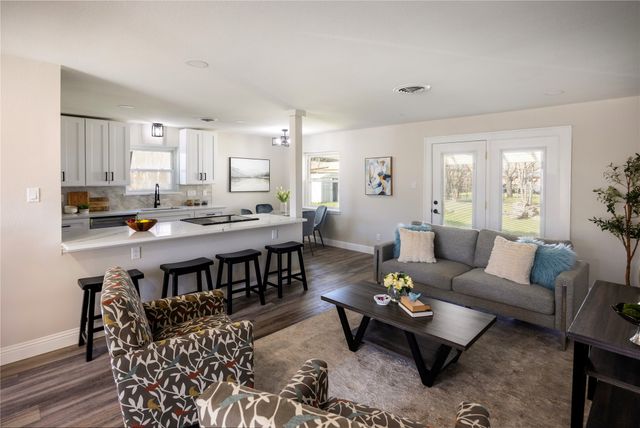 3544 Wosley Drive, Fort Worth, TX 76133