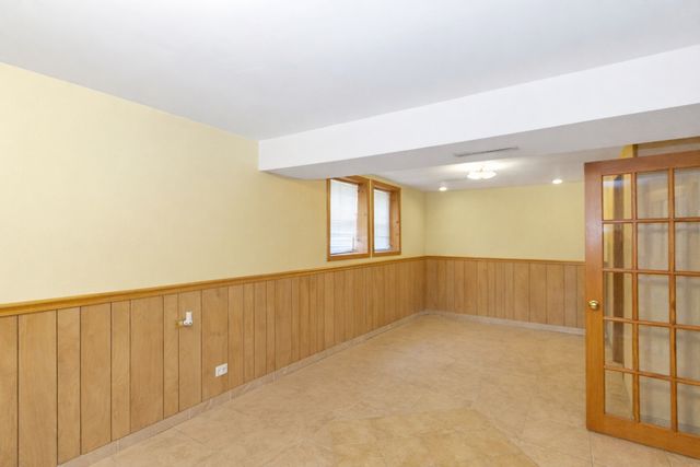 1651 Ardmore Avenue, Glendale Heights, IL 60139