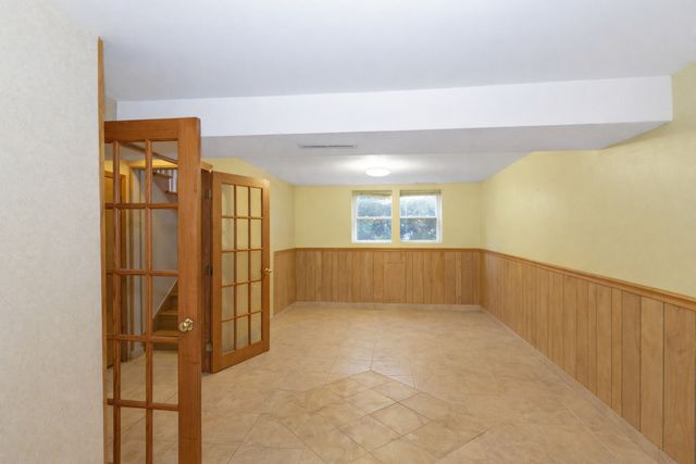 1651 Ardmore Avenue, Glendale Heights, IL 60139