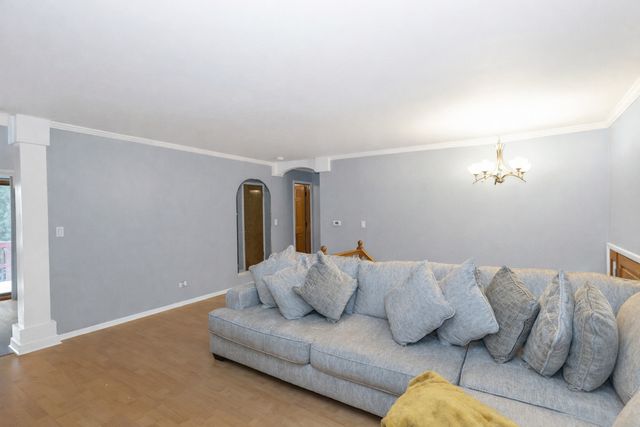 1651 Ardmore Avenue, Glendale Heights, IL 60139