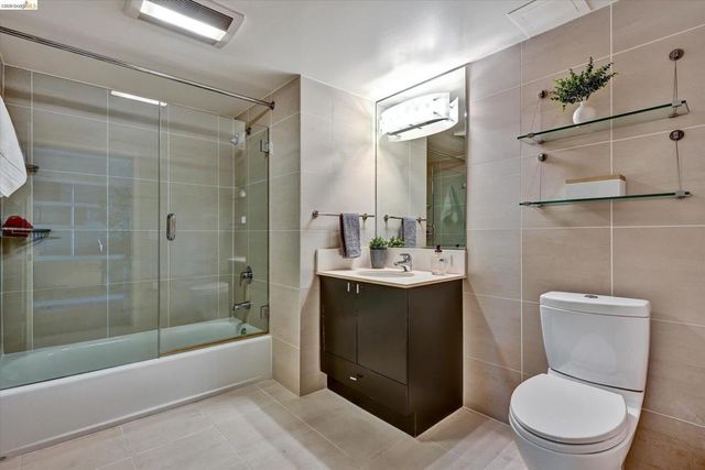 311 Oak St Pent 9, Oakland, CA 94607