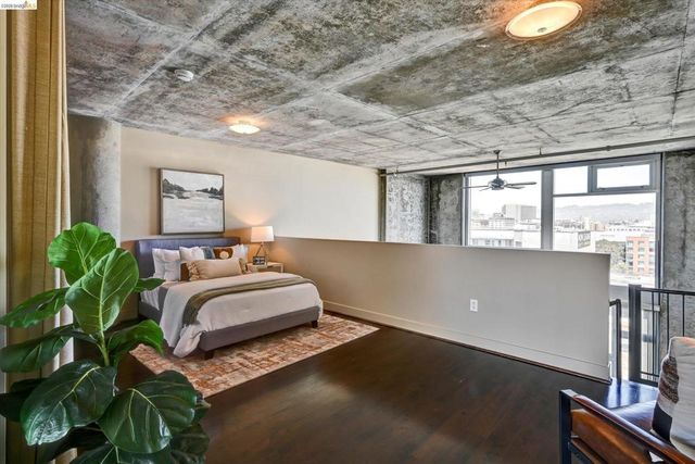 311 Oak St Pent 9, Oakland, CA 94607