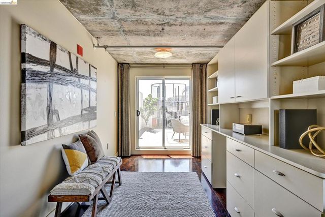 311 Oak St Pent 9, Oakland, CA 94607