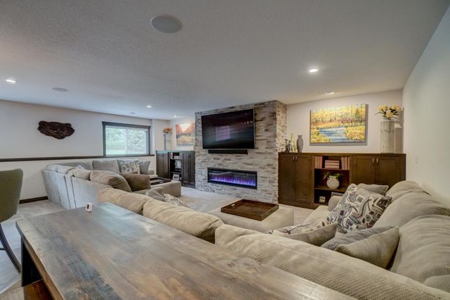 469 Dylan Court, Hudson, WI 54016