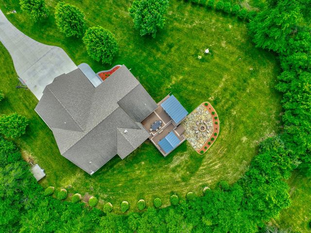 469 Dylan Court, Hudson, WI 54016