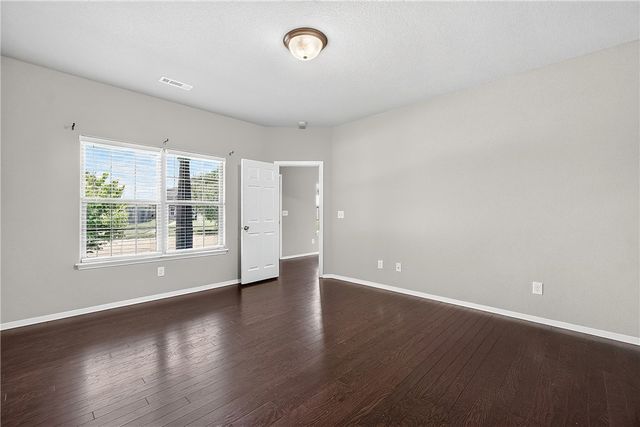 4600 W Colfax Loop, Fayetteville, AR 72704