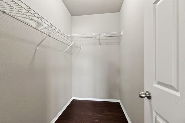 4600 W Colfax Loop, Fayetteville, AR 72704