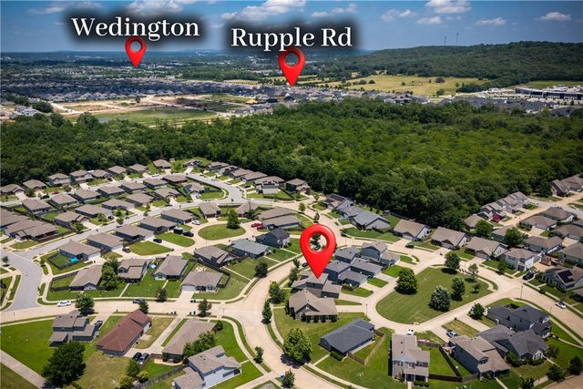 4600 W Colfax Loop, Fayetteville, AR 72704