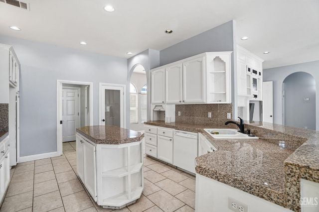 14012 Cedar Creek Avenue, Bakersfield, CA 93314