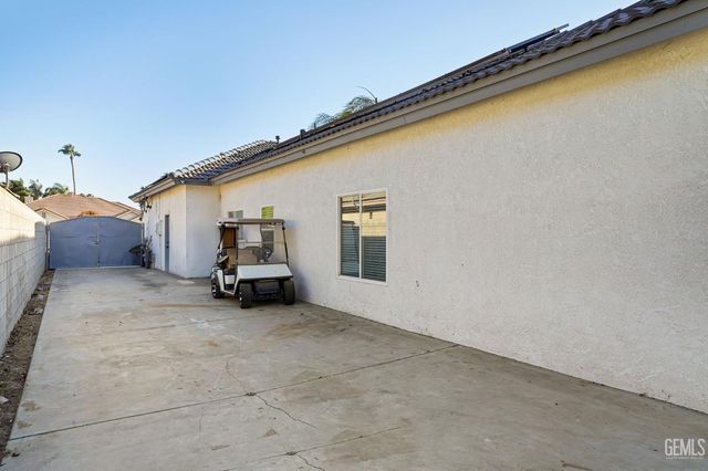 14012 Cedar Creek Avenue, Bakersfield, CA 93314
