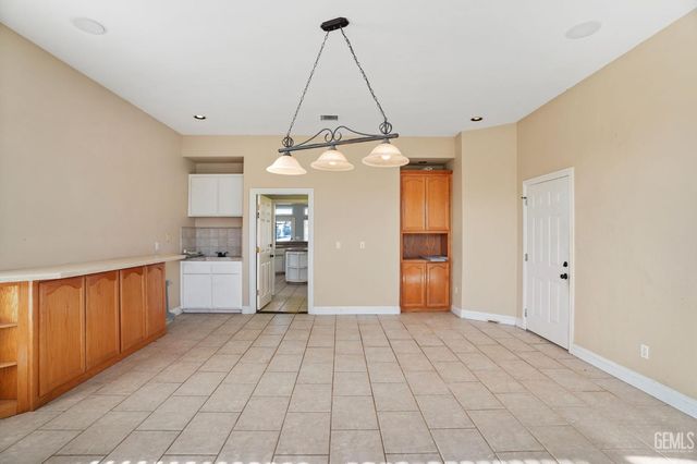 14012 Cedar Creek Avenue, Bakersfield, CA 93314