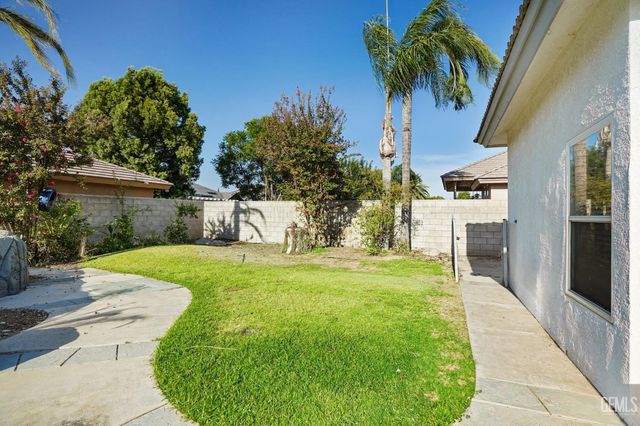 14012 Cedar Creek Avenue, Bakersfield, CA 93314