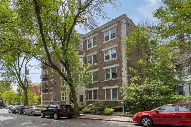 78 Kilsyth 1, Boston, MA 02135