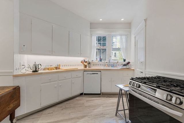78 Kilsyth 1, Boston, MA 02135