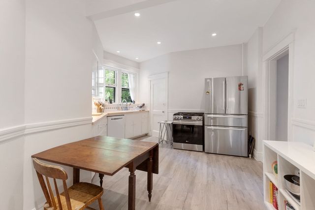 78 Kilsyth 1, Boston, MA 02135