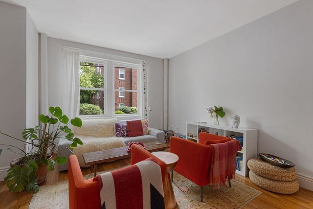 78 Kilsyth 1, Boston, MA 02135