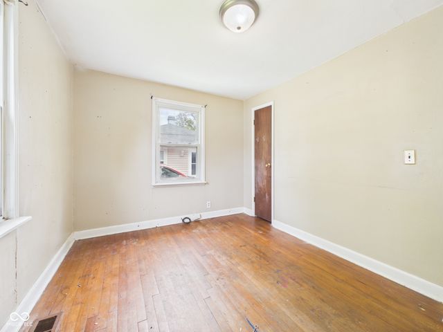 2507 E 5th Street, Anderson, IN 46012
