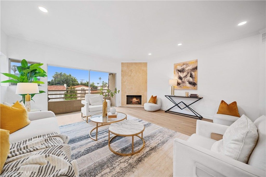 Image 41 of property listing at 10475 Ashton Avenue Avenue 301, Los Angeles, CA 90024