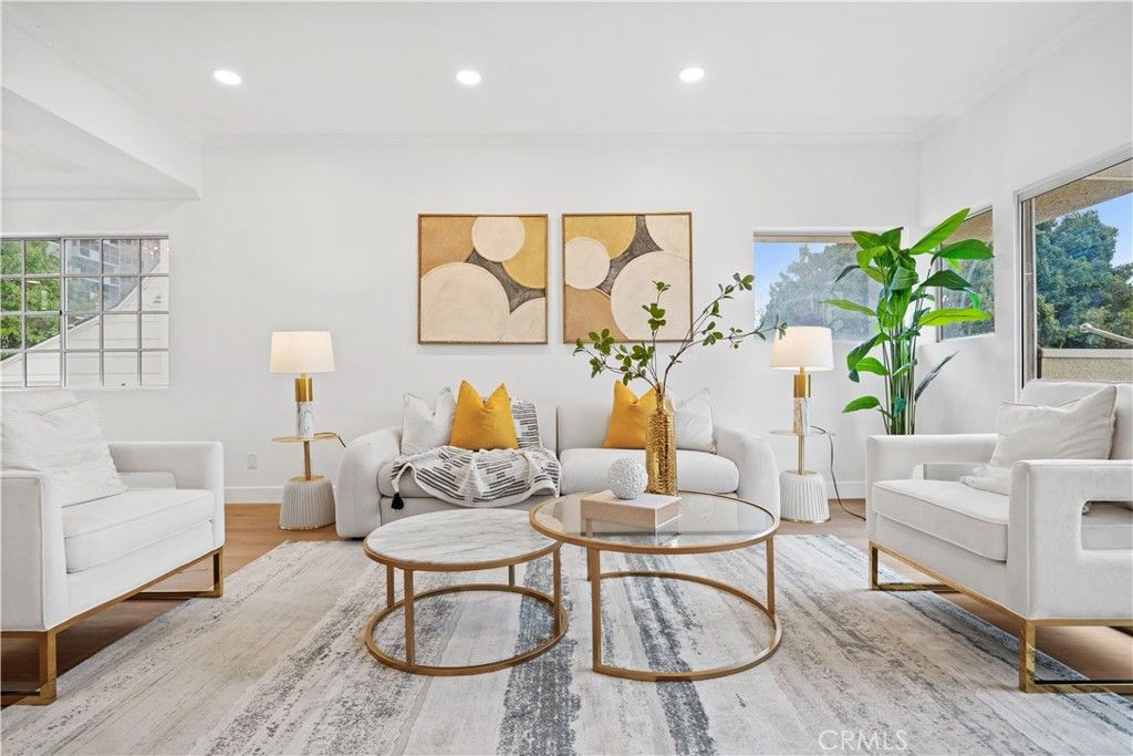 Image 45 of property listing at 10475 Ashton Avenue Avenue 301, Los Angeles, CA 90024